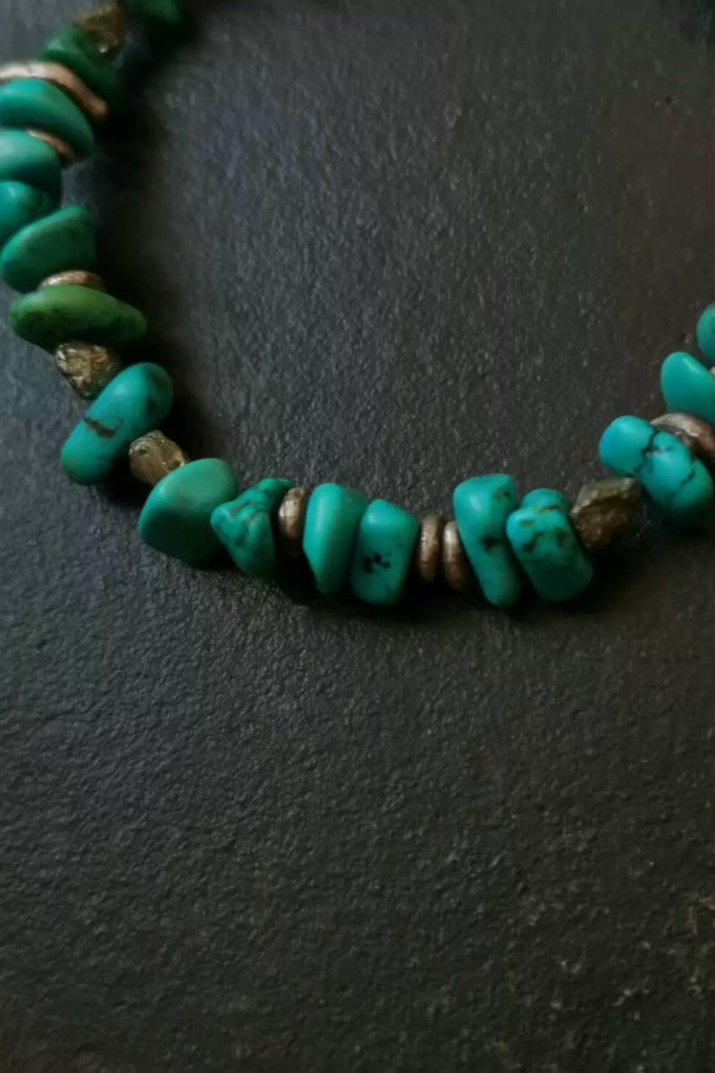 Forme Libere · Bracciale in Turchese Naturale con Dettagli in Argento 925