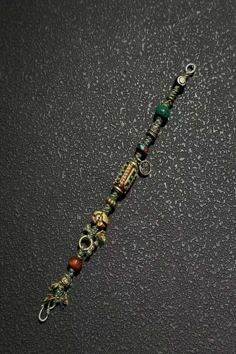 Bracciale Tibetano Artigianale in Cordino Verde – Agata Naturale e Multigemma Duo Bao