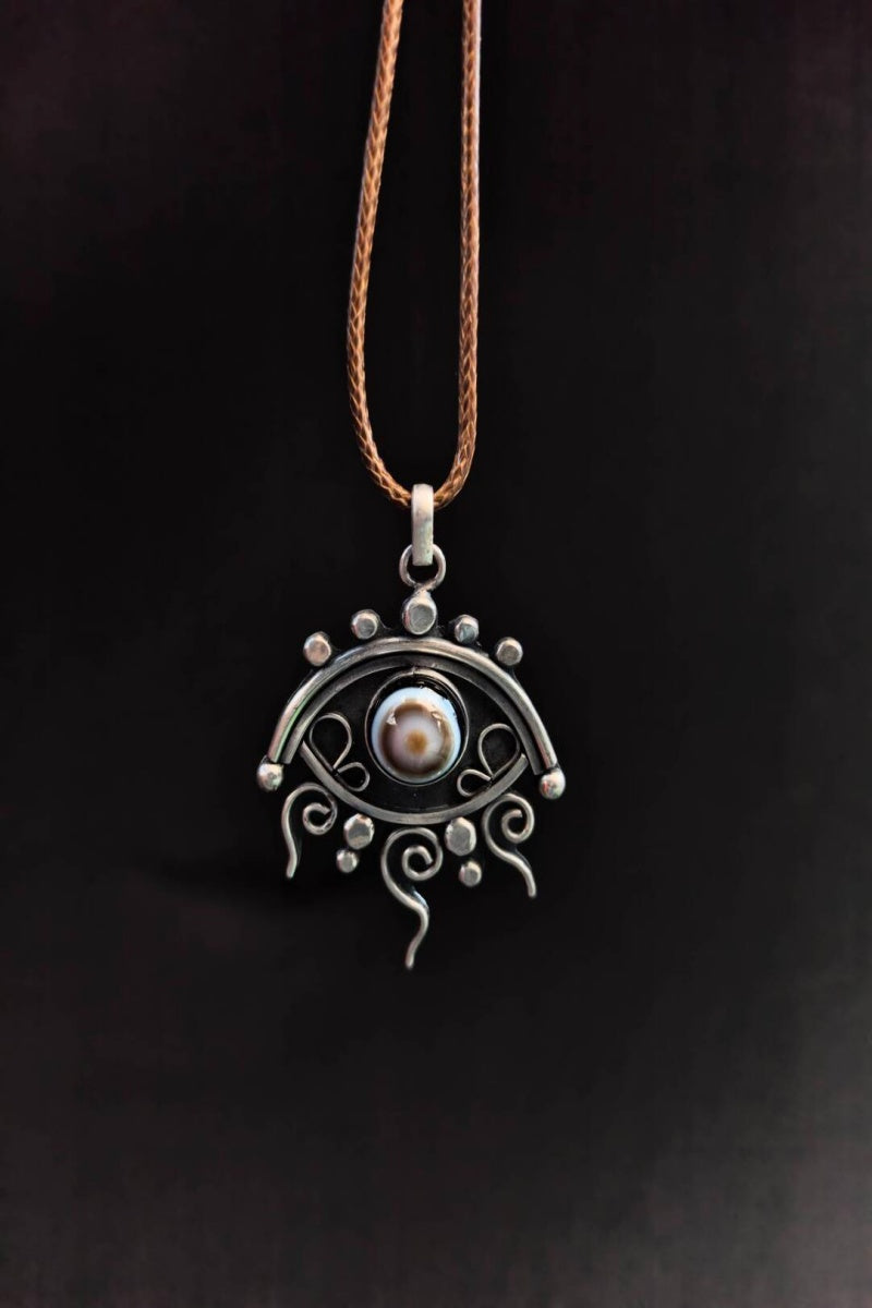 Ciondolo Occhio Tibetano in Argento 999 e Agata Naturale